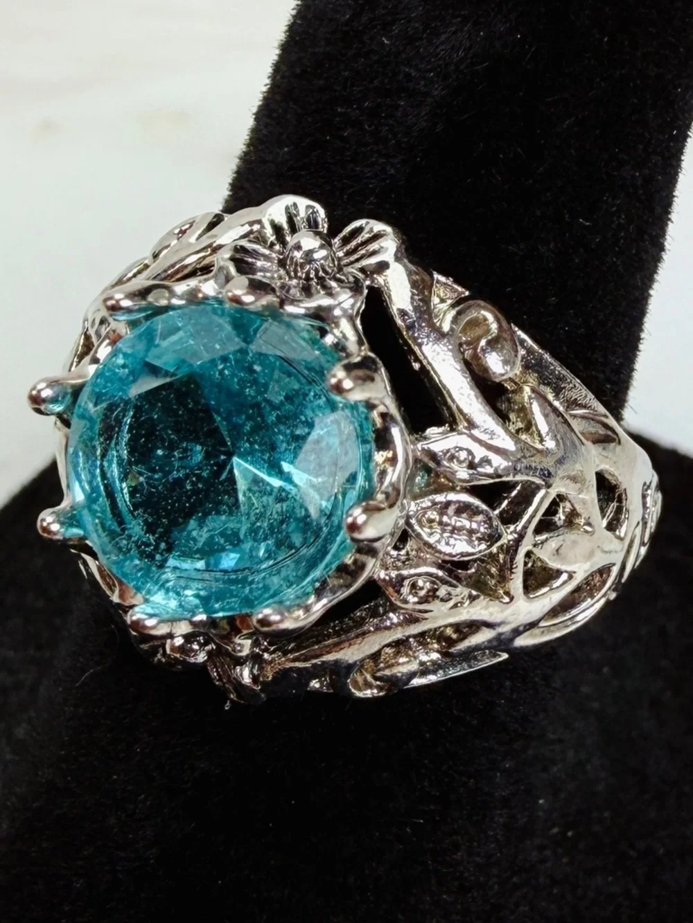 Vintage Silvertone blue center, size 5 1/2 ring